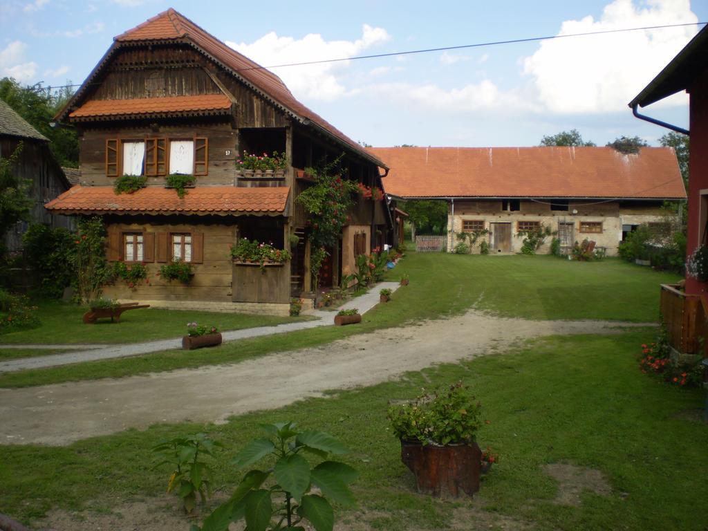 Apartments Iza Na Trem Čigoč Eksteriør bilde