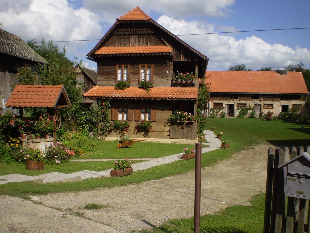 Apartments Iza Na Trem Čigoč Eksteriør bilde